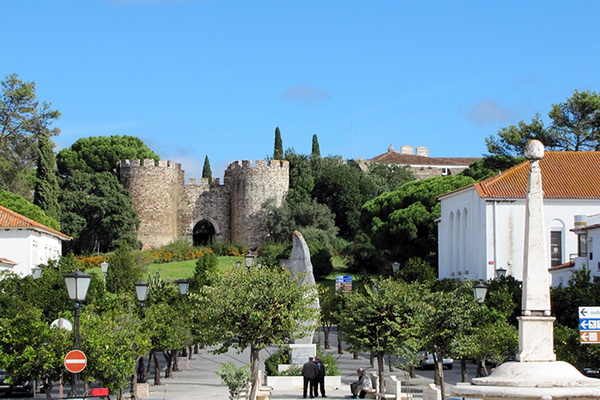 Photo of medieval walls in Vila Viçosa