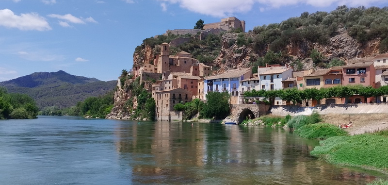 Photo of Miravet on the River Ebro